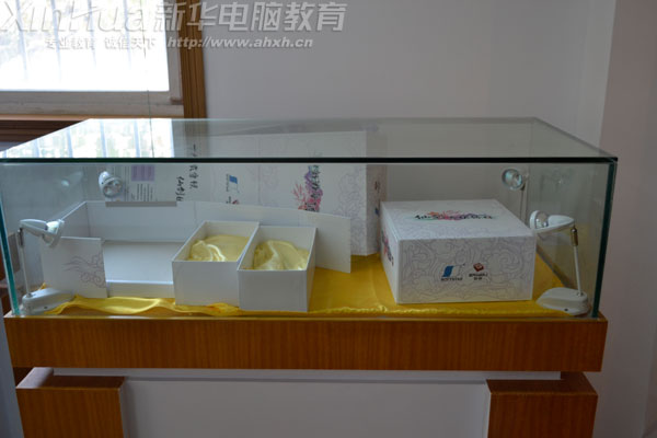 ���b�Ʒչʾ