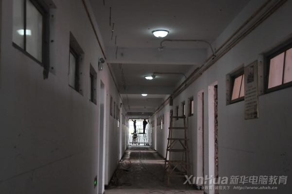 安徽新華動(dòng)漫游戲?qū)W院一期工程施工現(xiàn)場(chǎng)